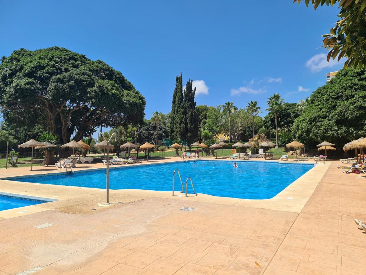 Iris Del Mar Lägenhet Benalmádena Exteriör bild
